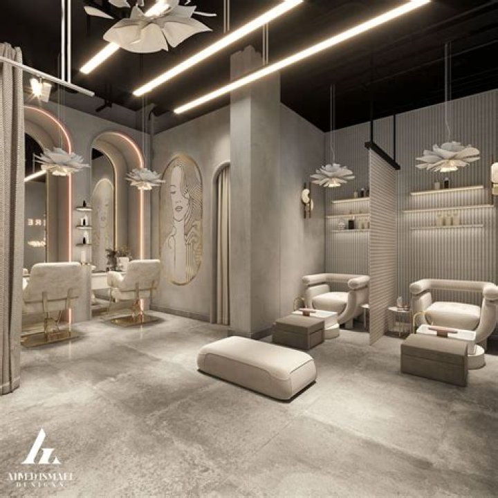 Experience True Elegance at Luxury Hair Salons
