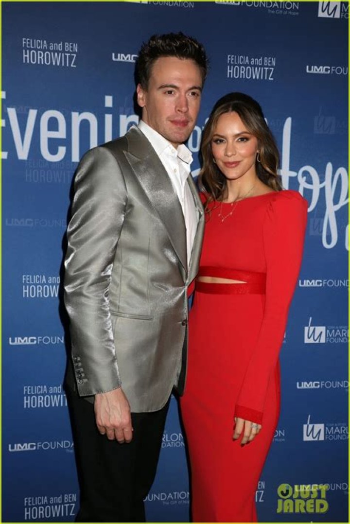 Exploring the Life and Career of Erich Bergen