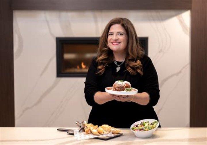 How Tall is Alex Guarnaschelli? Discover the Height and Life of a Celebrity Chef