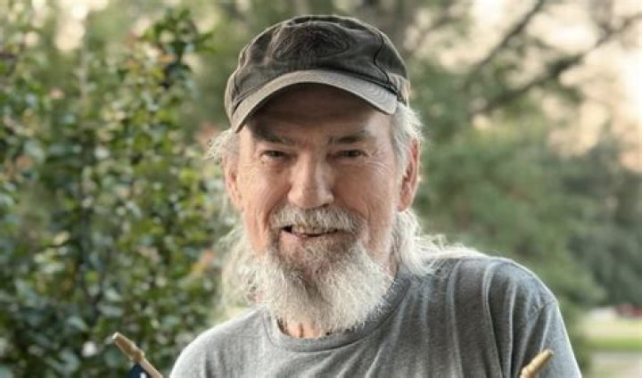 Si Robertson Height: Unveiling the Lesser-Known Details About the Duck Dynasty Star