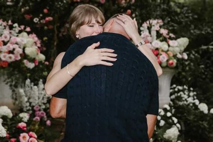 Travis Kelce's Surprise for Taylor Swift: A Memorable Gesture